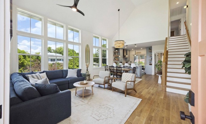 Charleston Casa | New Custom built 5 bedroom home-5 mins to Folly Beach
