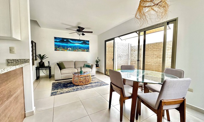 Zaragoza Casa | NEW! Cute home w/ pool & many children's amenities!