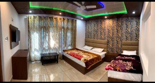 Dal Lake Hotel | New Damir palace
