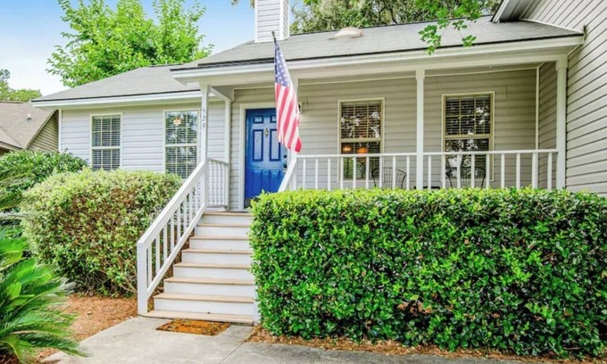 Savannah Cabaña | NEW DISCOUNTS, Island Oaks Cottage Wilm Island between Downtown Sav & Tybee
