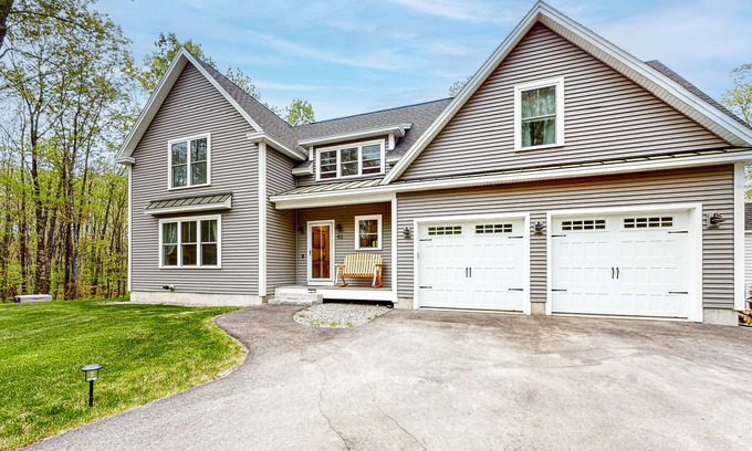 Kennebunk Casa | New, dog-friendly, custom-built home on 30 acres with firepit - near beaches
