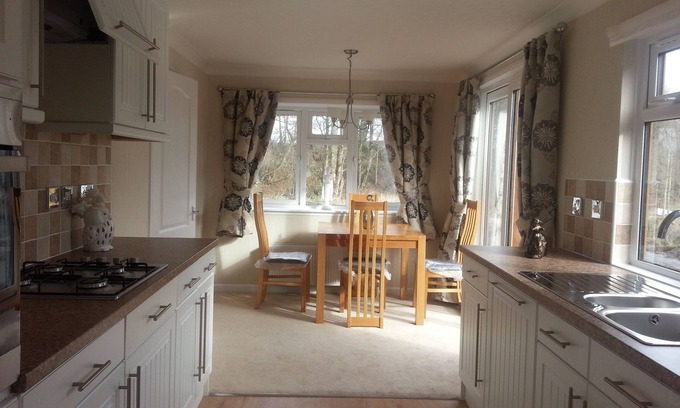 Auchterarder Cabina | Nuevo lodge de doble tamaño en el centro de Escocia. Cerca de Gleneagles y Perth.