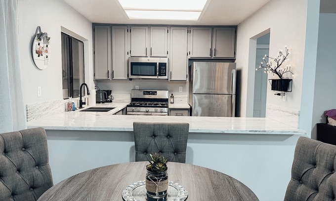 North Highlands Casa | NEW Entire beautiful 2 bedroom house