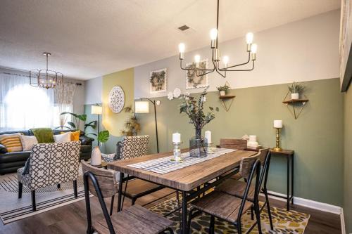 Norcross Casa | NEW ENTIRE PLACE COZY QUIET 2b2b TOWNHOUSE SP1275