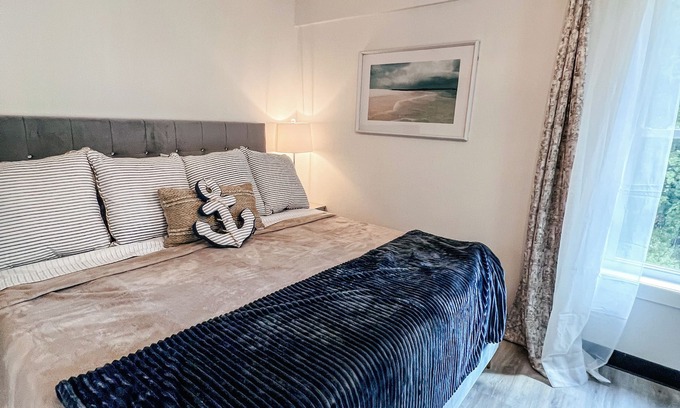 Bronston Casa | New! Swim Spa Escape at Echo Point! 2 King Beds- 5 min from boat ramp