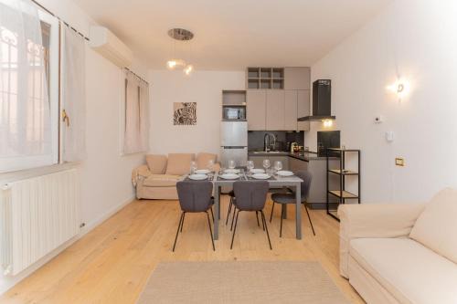 Ripamonti Corvetto Apartamento | New Exclusive Apartment FONDAZIONE PRADA Tram to Duomo