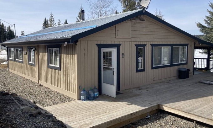 Lone Butte Casa | NEW!!! Fall/Winter Getaway on the shores of Horse Lake