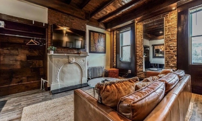 Ocean Hill Apartamento | New Flat, Great Light, Unique Brooklyn Bungalow
