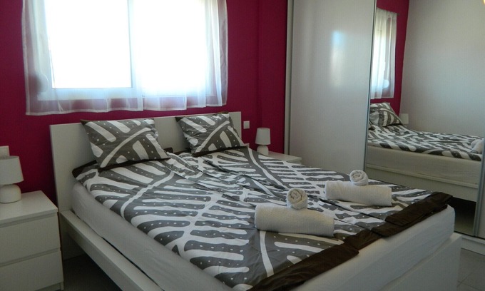 Kalithies Apartamento | Piso nuevo en pueblo tradicional griego