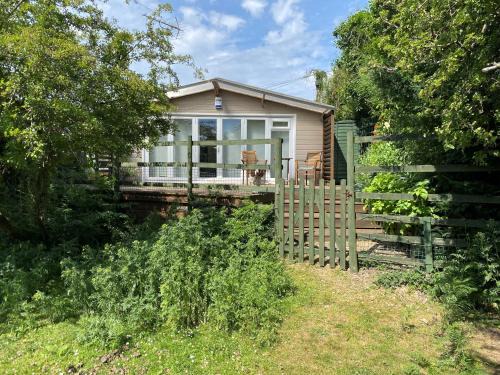New Forest District Cabina | New Forest 2 bedroom Guest Suite & Hot Tub