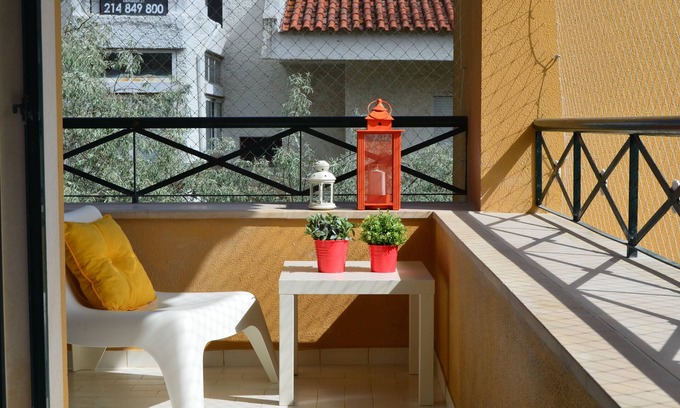 Cascais Apartamento | Joven y lleno de luz, ofrece golf, 3 dormitorios, 3 baños, A / C, hasta 8 personas