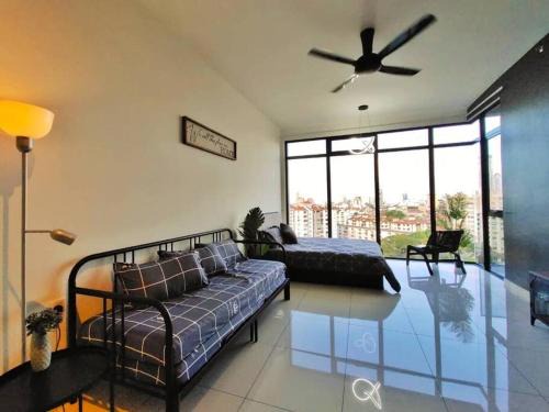 George Town Apartamento | New Georgetown Stylist 2BR Homestay for 10pax 无敌美景两房民宿 Beacon Executive Suite