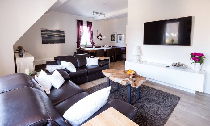 Brilon Apartamento | Nuevo! "Glockenstuhl" apartamento de lujo grande (95 m²) en el corazón de Brilon