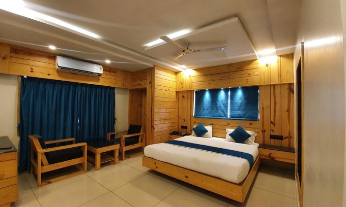 Abu Road Hotel | NEW GOLDEN VEENA - talhati mount Abu Road