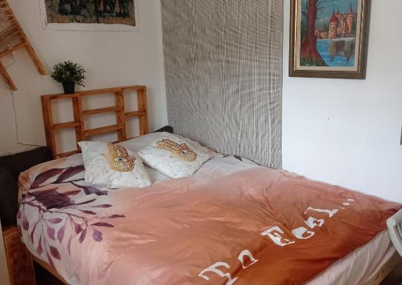 Haifa Casa | NEW! Great Location! Vibrant Downtown, Talpiot Market, Flea Market, Carmel Beach, close to everywhere