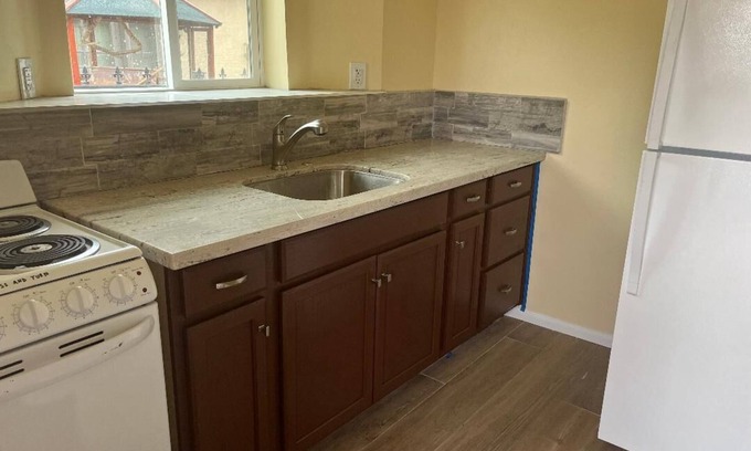 Guajome Casa | New Guest House located 5 miles from beach in Oceanside.