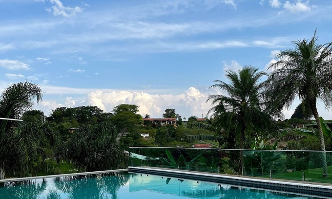 Santa Isabel Casa | New High Standard HOUSE with Swimming Pool and Beach Volleyball Court!