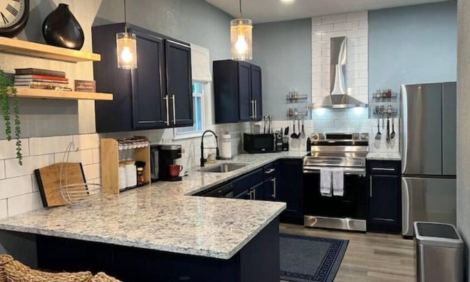 Valley Falls Casa | NEW Home Sleeps 8! Walk to Sherman, 2 Yards, Dog & Kid Friendly Boiling Springs