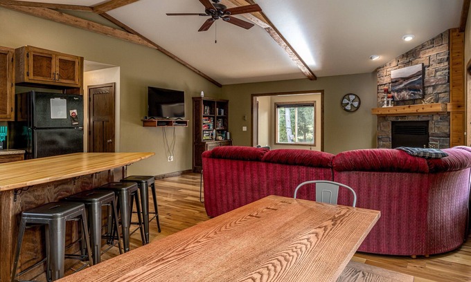 Gills Rock Casa | ** New home w/ wood fireplace, tucked in peaceful woods centrally located !!