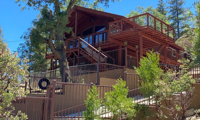 Pine Cove Cabina | NEW Host- Remodeled Cozy Cabin / Amazing Mountain View’s