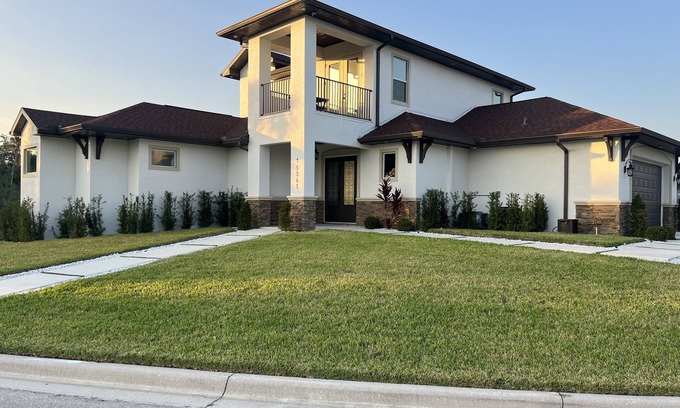 Riverbend Country Club Casa | new house 10 minutes to downtown