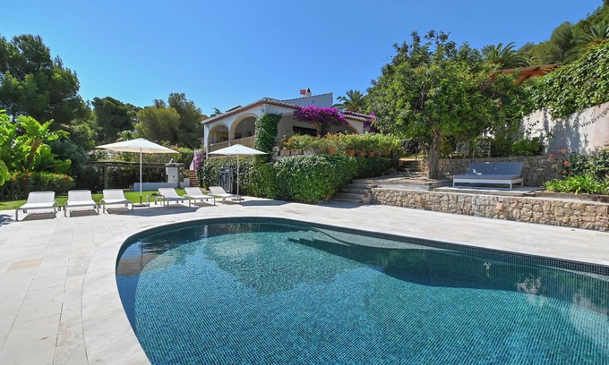 Javea Casa | Casa nueva: Piscina climatizada, gran BBQ, wifi de 100MB, aire acondicionado