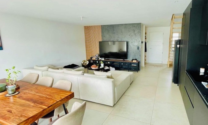 Eysines Casa | New house with 3 bedrooms, including a master suite, air conditioning, near tramway.