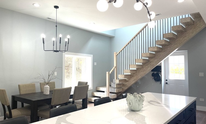 Bass Lake Casa | New house with pickle ball court game room 5 min Bass Lake Knox Indiana!