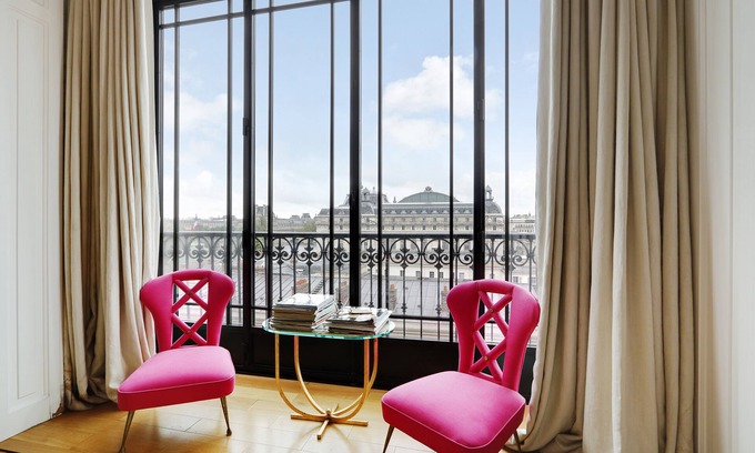 Saint-Germain-l'Auxerrois Apartamento | NEW! Huge 1bedroom Flat: Spectacular Seine Views!