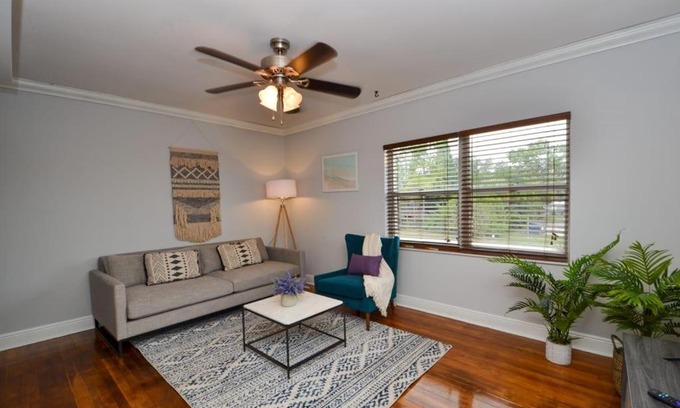 Virginia Park Apartamento | New Huge Green Garden 1BR