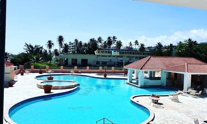 Isabela Apartamento | NEW Isabela Water Front Condo A & B