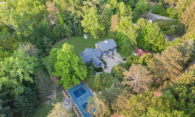 Harbert Casa | NEW! Juniper Presents: 2-Acre Home w/ Hot Tub, Pickleball/Basketball + Firepit