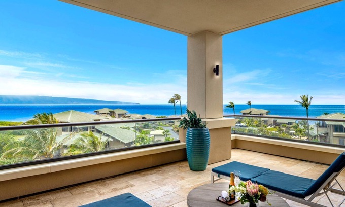 Montage Kapalua Bay Condominio | NEW KBM Resorts | FREE CAR | Hale Nalu At Montage Kapalua Bay, Sleeps 10! Oceanfront 3-Bedroom Condo with Daily Housekeeping, Spa! MON-6302