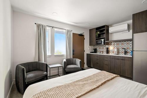 Kerns Apartamento | New Kerns Studio Prime Spot Walkable Area