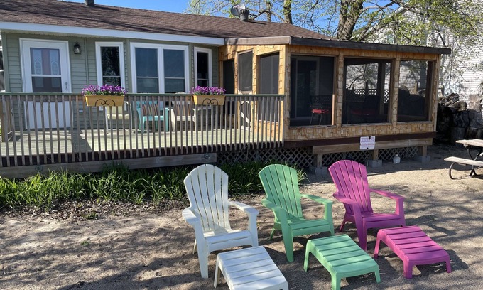 Battle Lake Cabina | NEW! Lake Cabin with AMAZING Screen Porch