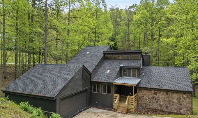 Murphy Chalet De Esquí | +NEW+Large Family Chalet/Pet Friendly/Game Room & Bar/Close to Downtown Murphy