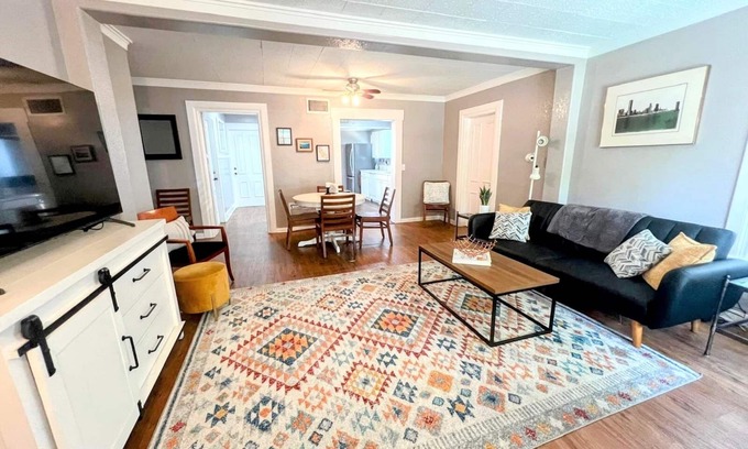 El Cajon Casa | New List Special!!! Newly Remodeled Historic Charm 4b - 2b Centrally Located
