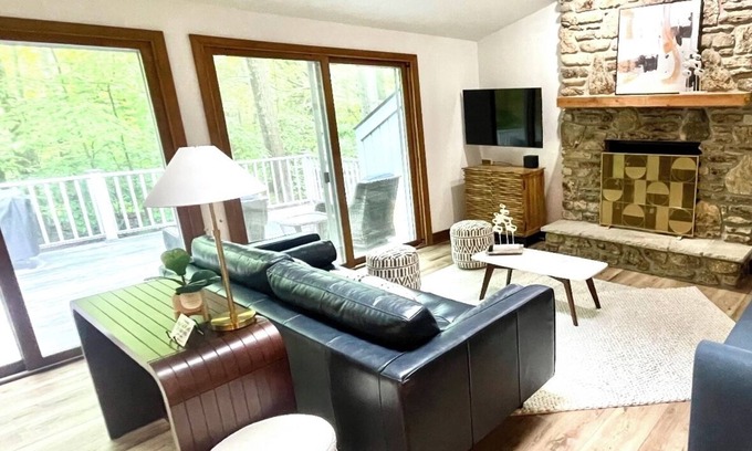 Ellison Bay Casa | NEW LISTING! 3/2 CHARMING HOME IN THE WOODS OF ELLISON BAY/NORTHERN DOOR COUNTY