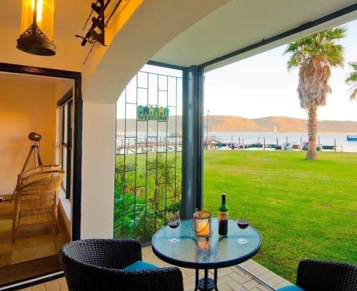 Knysna Central Apartamento | NEW LISTING - 4 Laguna Grove - Life On The Water