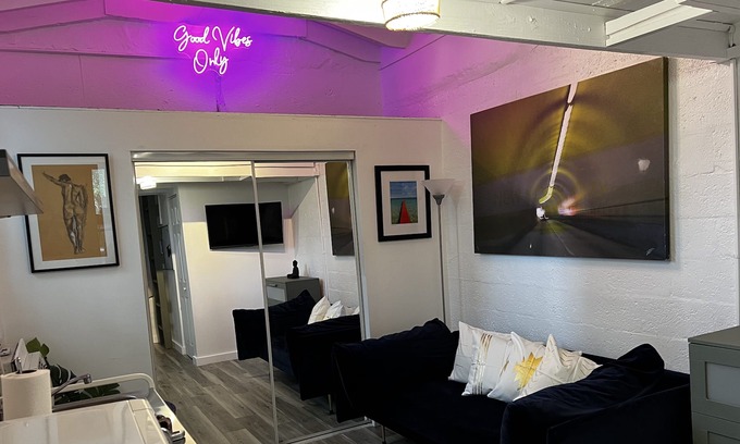 Coral Way Cabaña | 5 MINUTOS A PIE DEL CENTRO DE CORAL GABLES - LOFT SEXY