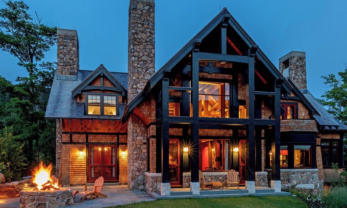 Spruce Peak Casa | NEW LISTING!! Amazing Spruce Peak Home, Everything Needed For a Luxury Vacation
