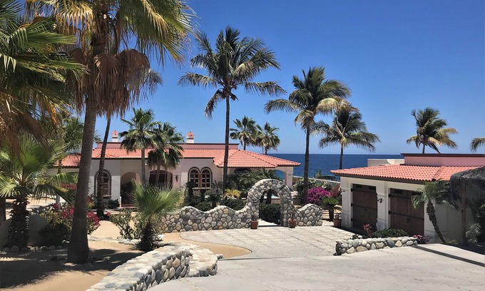 Los Barriles Villa | ¡¡Nuevo listado!! Hermosa frente al mar Villa-1 millas N de Los Barriles- Camas 6+