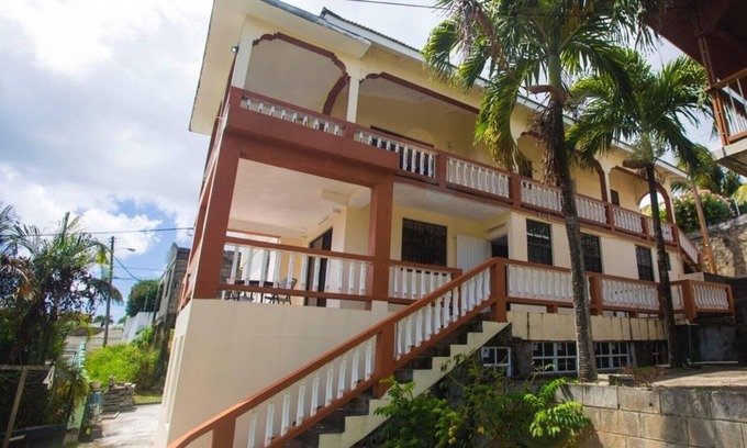 Ribishi Apartamento | Nuevo listado ☼ ¡Impresionantes vistas del Mar Caribe!