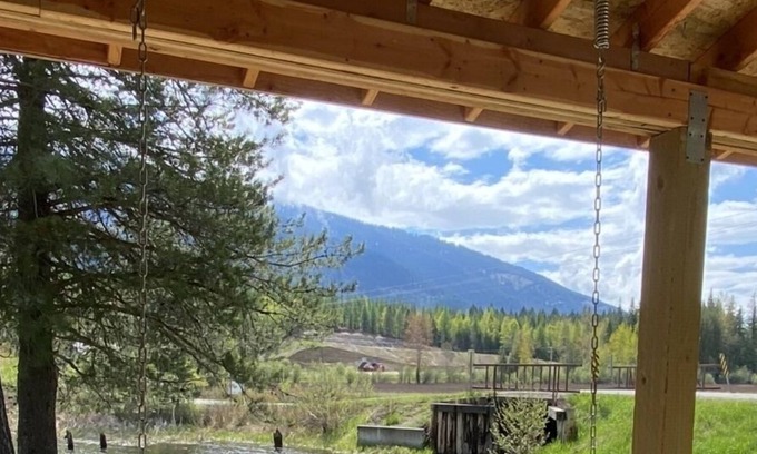 Troy Casa | NEW LISTING! Bring the whole family and relax on Bull lakes, Angel island.