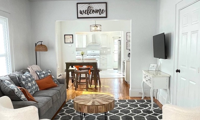Hudson Casa | New listing! Cozy and Chic Hudson Getaway