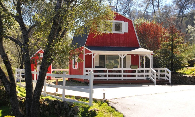 Mariposa Casa | Nueva lista - Disfrute de su estancia mientras visitaba Yosemite