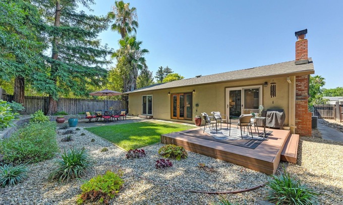 Davis Casa | NEW LISTING! Family-Friendly Getaway Near Slide Hill Park by RedAwning
