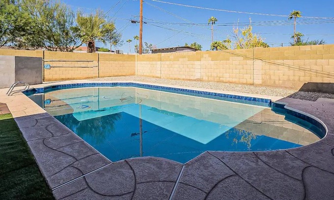 Security Acres Casa | 🌞NEW Listing🌞 Fiesta Cottage~ Pool🏊‍♀️ Foosball~ BBQ🍔 fire pit🔥 6 Adults+5 Kids