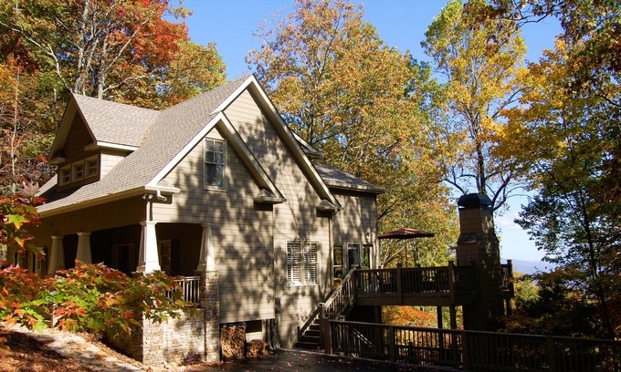 Big Canoe Casa | New Listing In Popular Big Canoe - Stunning Mountain View!