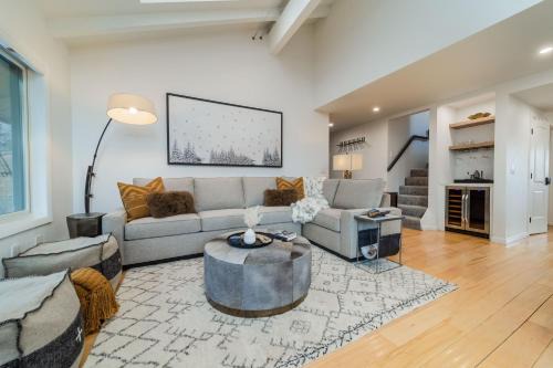 Snowmass Village Apartamento | New Listing Just renovated 3BR 3BA